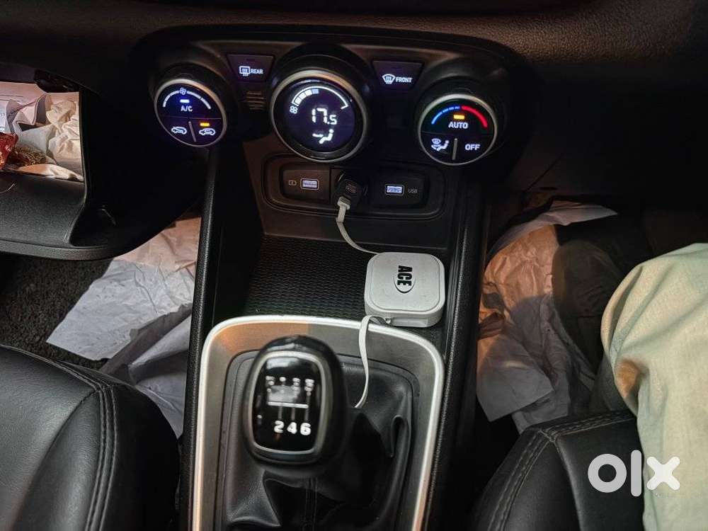 Hyundai Venue 1.0 Sx Turbo Imt, 2021, Petrol