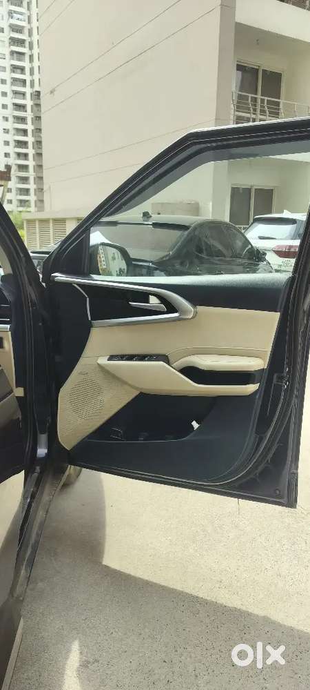 Kia Carens 2022 Petrol Well Maintained