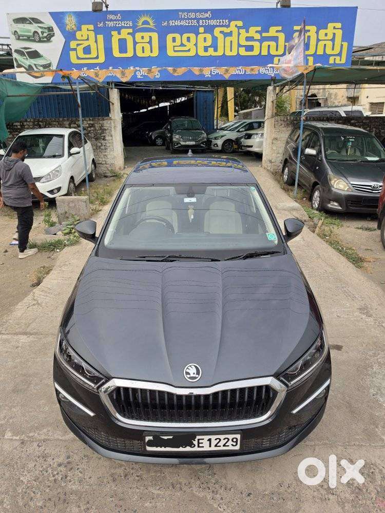 Skoda Slavia Style 1.0l Tsi Mt, 2023, Petrol