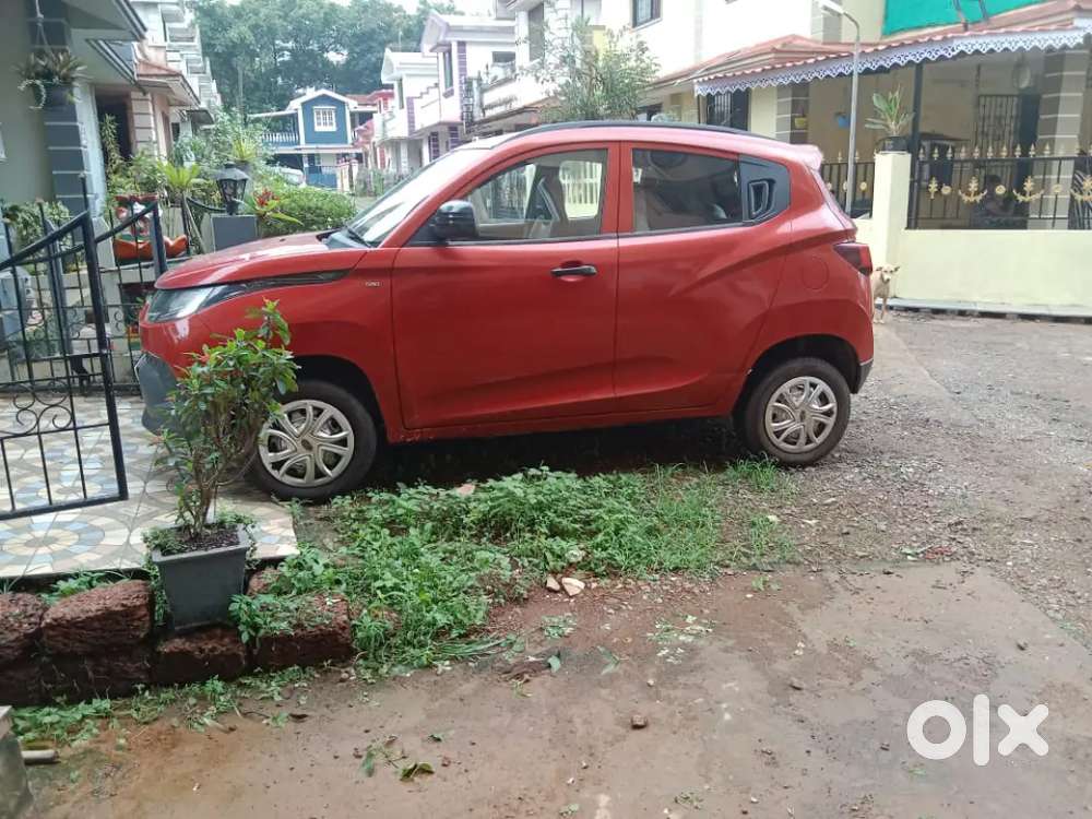Mahindra Kuv 100 2017 Petrol Good Condition