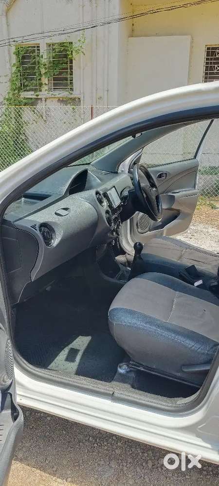 Toyota Etios 1.5 G 2014