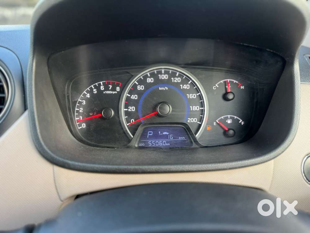 Hyundai Grand I10 At Asta, 2015, Petrol