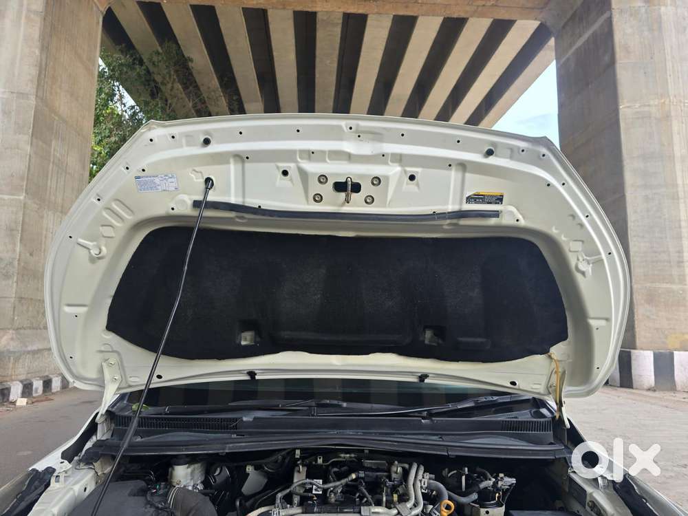 Toyota Innova Crysta 2.8 Gx At 7 Str, 2017, Diesel
