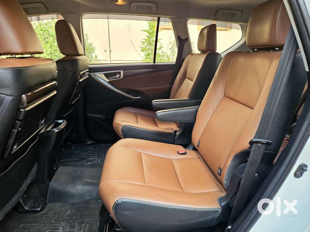 Toyota Innova Crysta 2.8z Automatic, 2018, Diesel