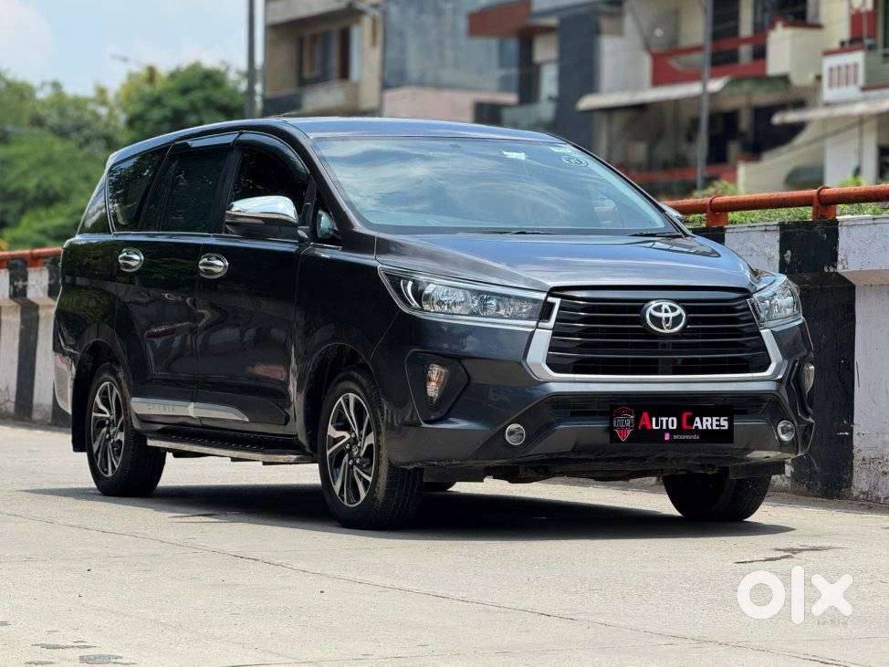 Toyota Innova Crysta [2016-2020] 2.4 Gx At 7 Str, 2022, Diesel