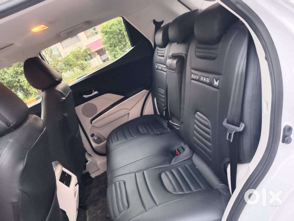 Mahindra Xuv 3xo Ax5 Pm Mt, 2024, Petrol