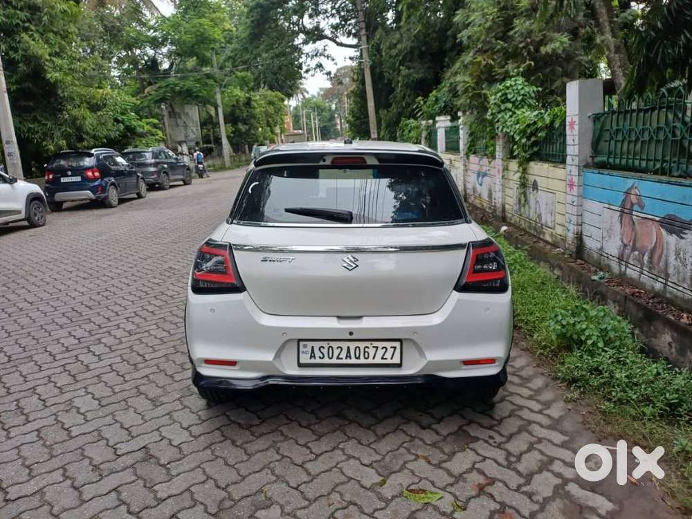 Maruti Suzuki Swift 1.3 Zxi, 2024, Petrol