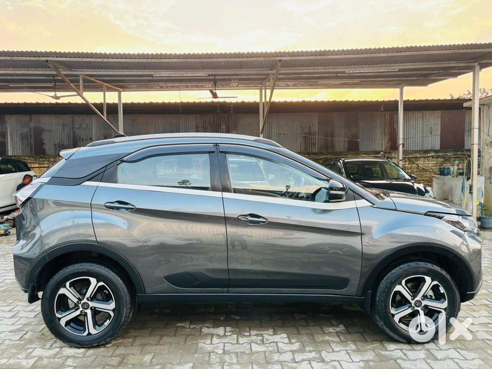 Tata Nexon 1.5 Revotorq Xz Plus Hs Dual Tone, 2022, Petrol