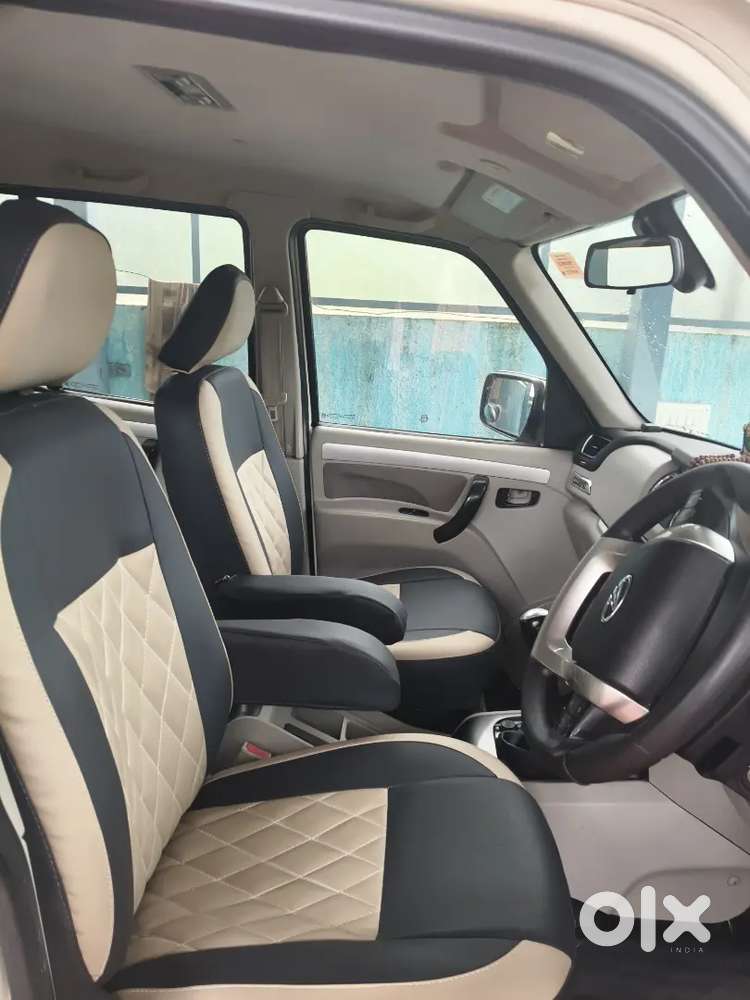 Mahindra Scorpio Classic 2015