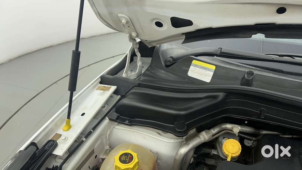 Mahindra Xuv300 W8 (o) 1.5 Diesel Amt, 2023, Diesel