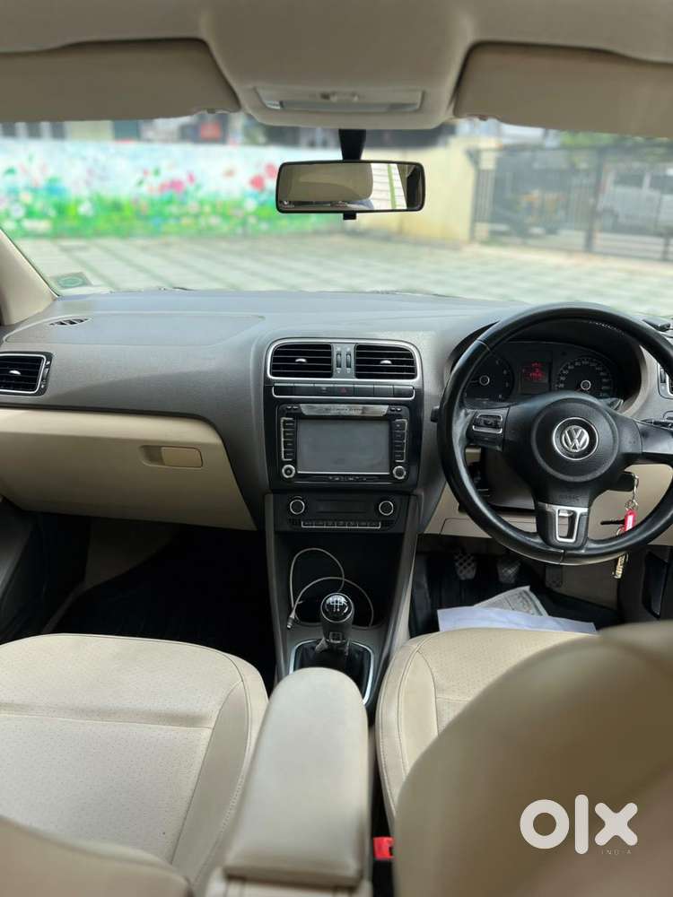 Volkswagen Vento Petrol Highline, 2013, Petrol