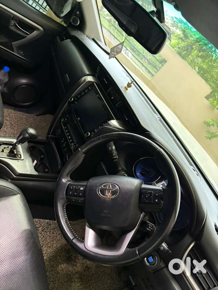 Toyota Fortuner 2021 Diesel 132000 Km Driven