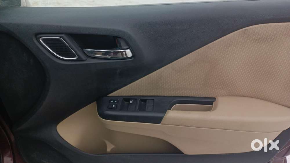 Honda City I-vtec V, 2018, Petrol