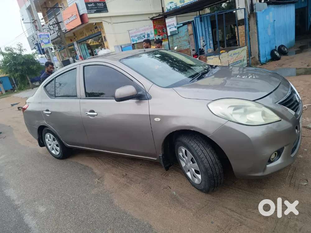 Nissan Sunny 2012 Diesel 200000 Km Driven