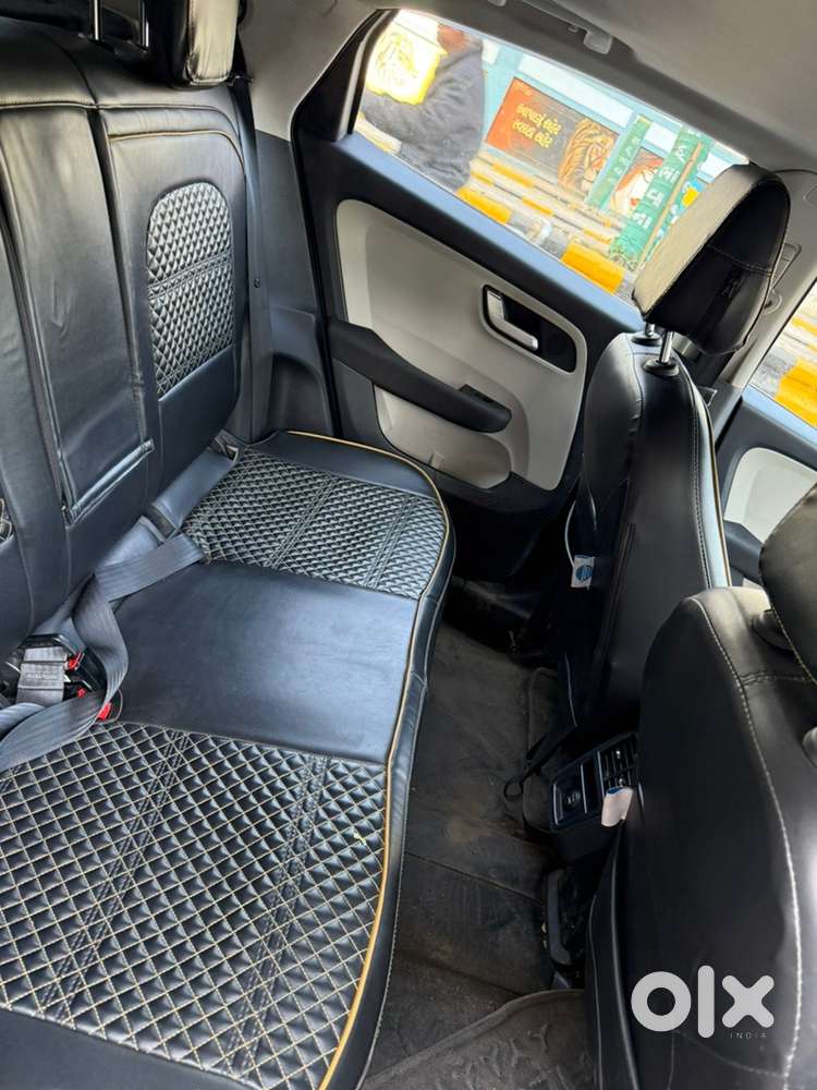 Well Maintained And Good Condition Single Handed Used.