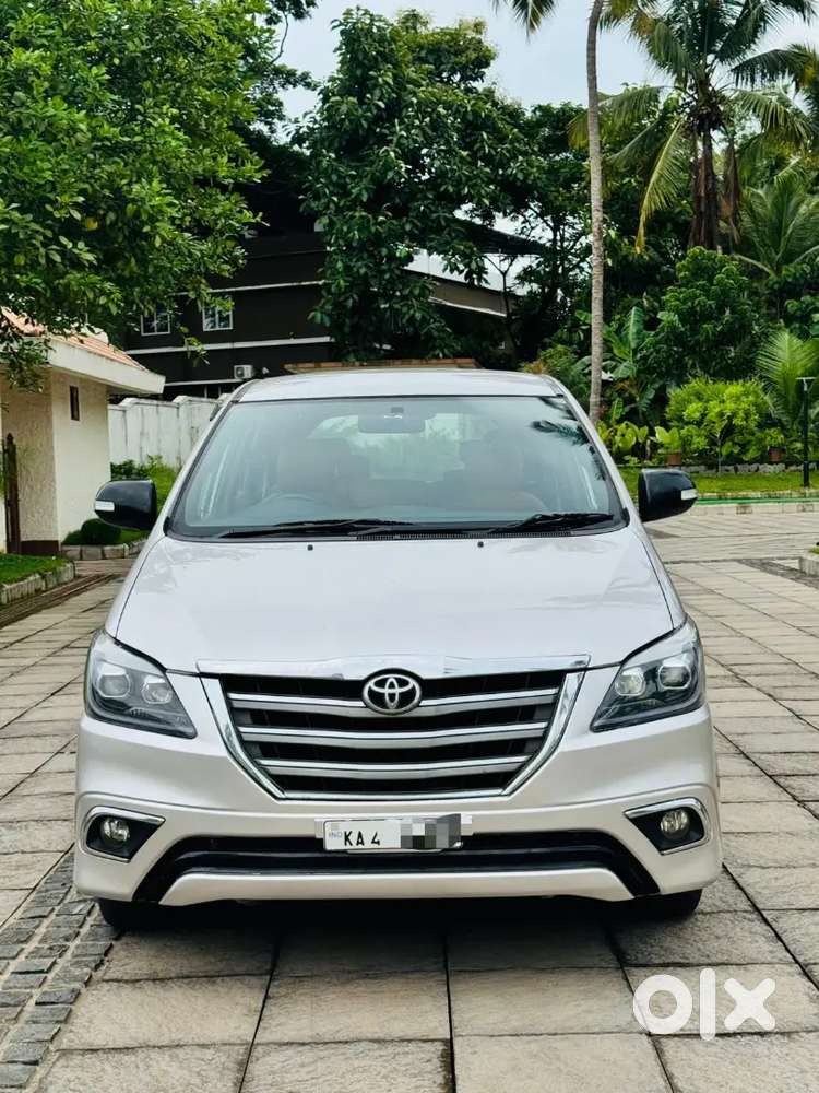 Toyota Innova 2009 Diesel 250000 Km Driven