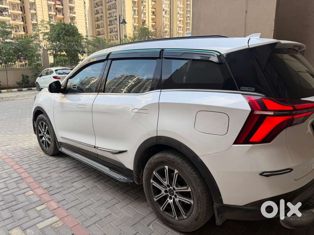 Company Lease Mahindra Xuv700 Ax7  2023 Model