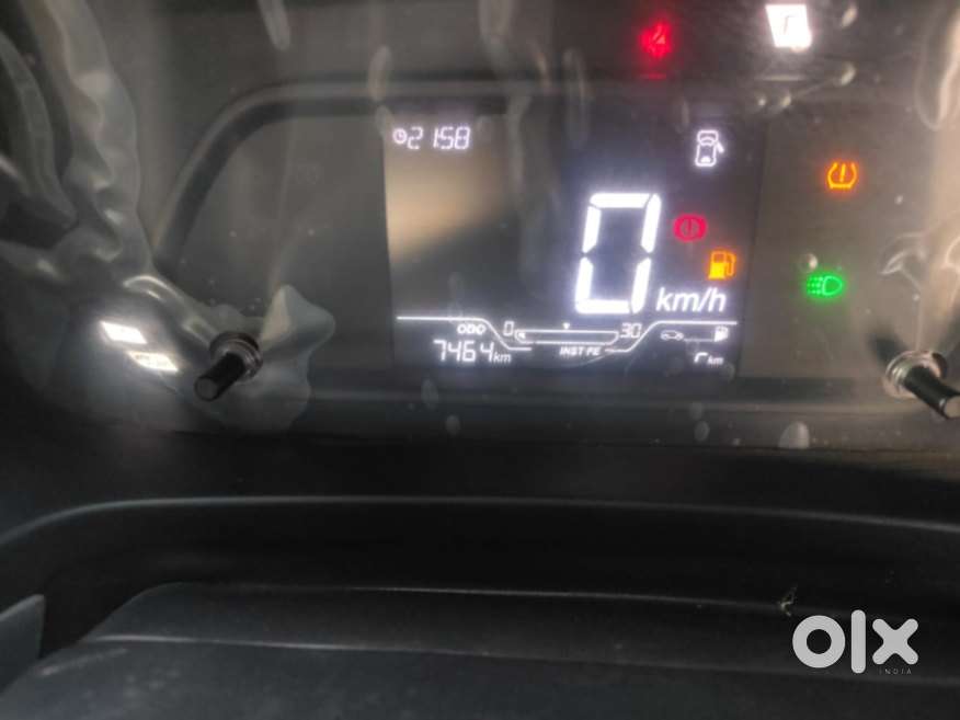 Tata Altroz Xz Plus (o) (s) Icng, 2023, Petrol