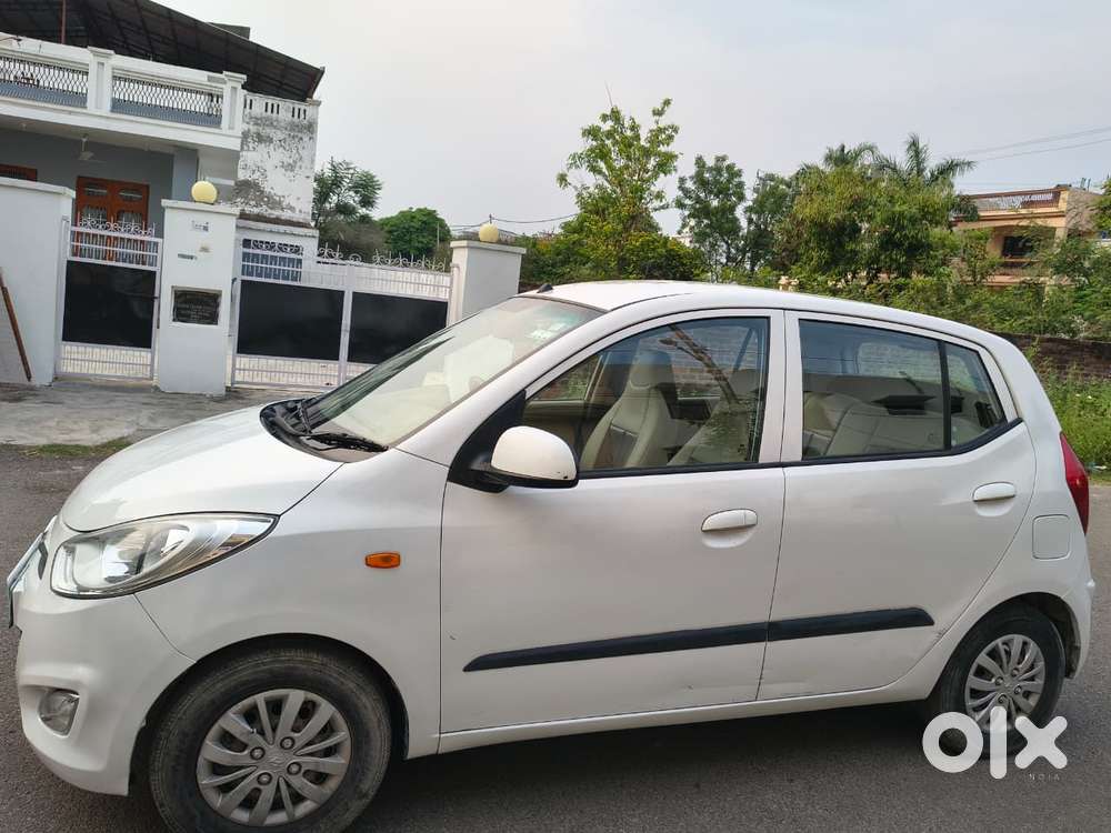 Hyundai I10 Sportz, 2012, Petrol