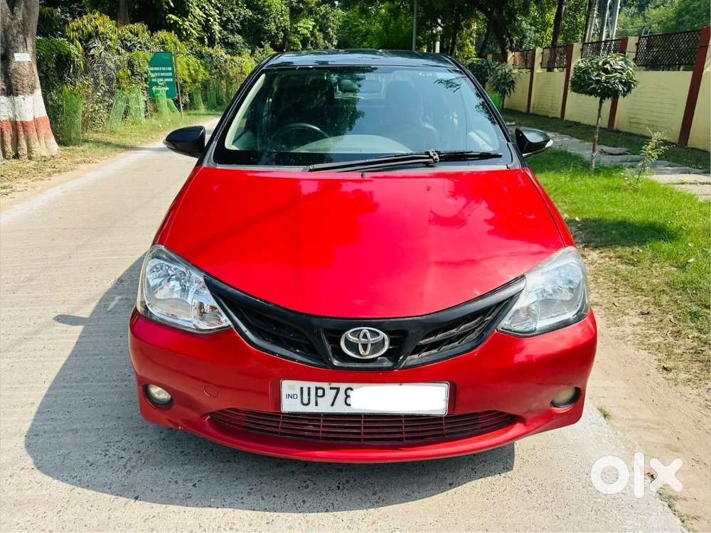 Toyota Etios Liva V Dual Tone, 2016, Petrol