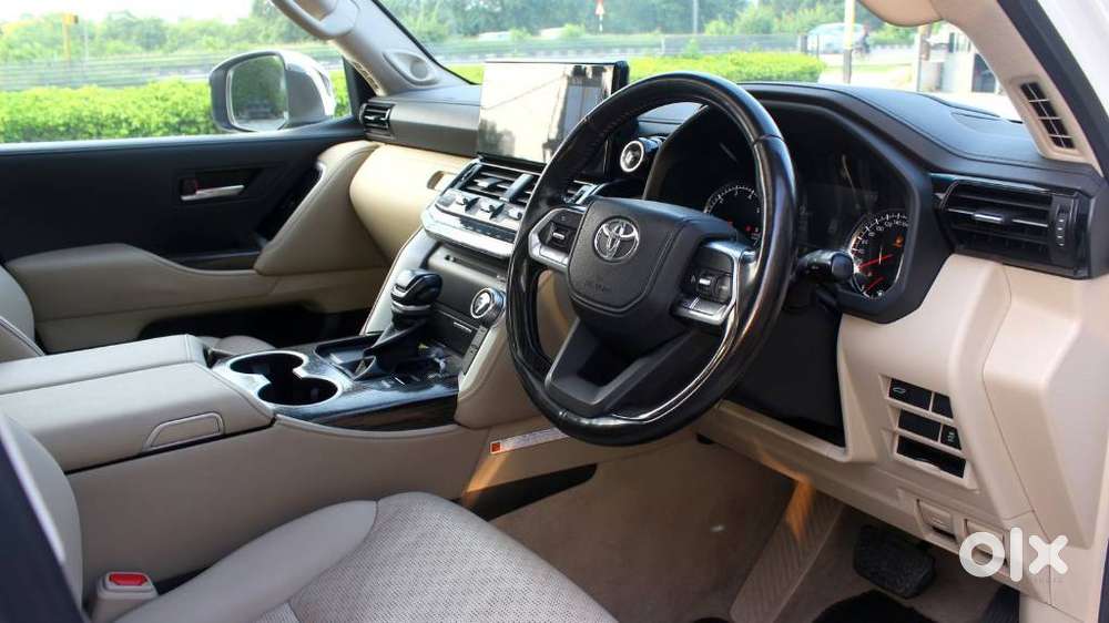 Toyota Land Cruiser 3.3 Zx Diesel, 2023, Diesel