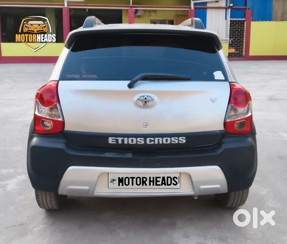 Toyota Etios Cross 1.5l V, 2014, Petrol