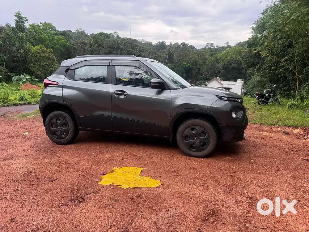 Tata Punch Adv 1.2 Manuval