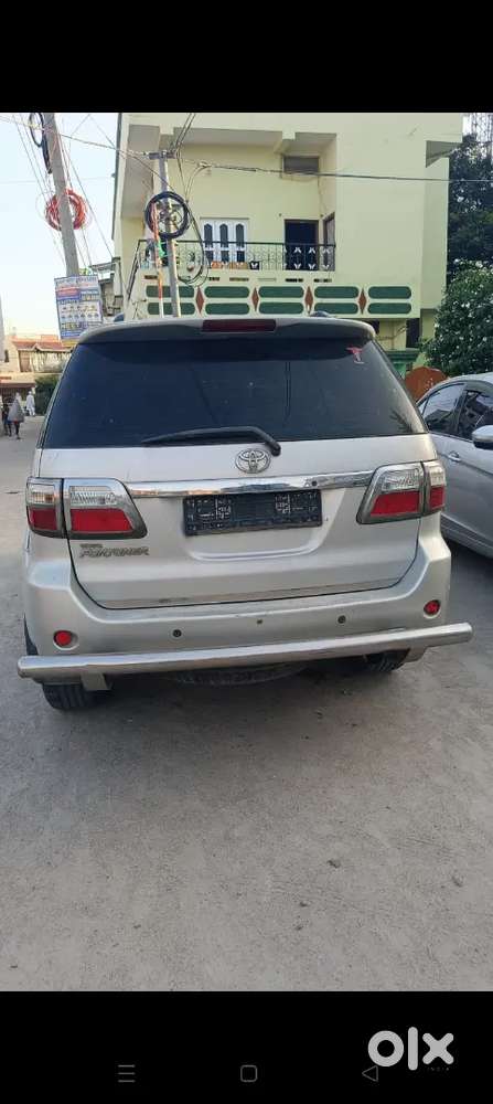 Toyota Fortuner 2011 Diesel Automatic