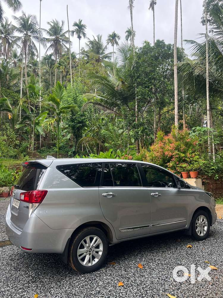 Toyota Innova Crysta 2017