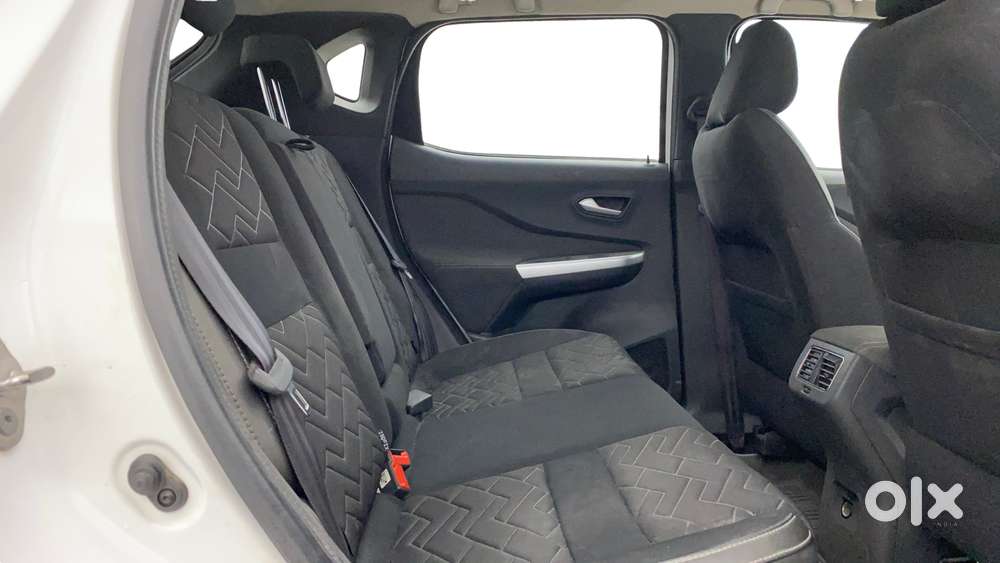 Nissan Magnite 1.0 Xv Turbo Cvt, 2021, Petrol