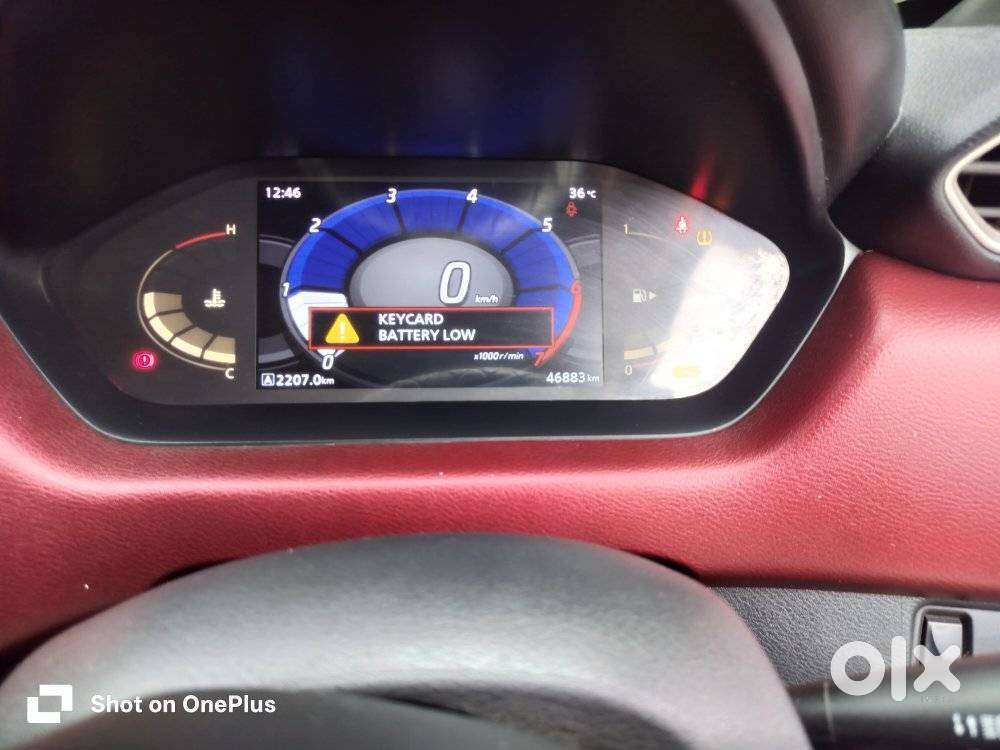 Nissan Magnite 1.0 Xv Premium, 2023, Petrol