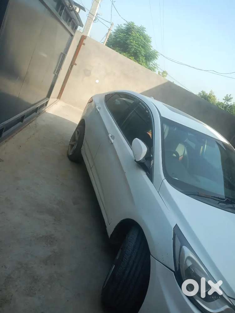 Hyundai Verna Diesel Manual 2012