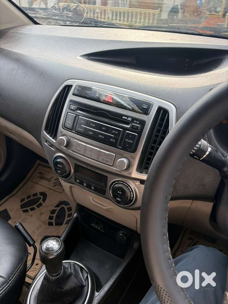 Hyundai Car Manual 2012