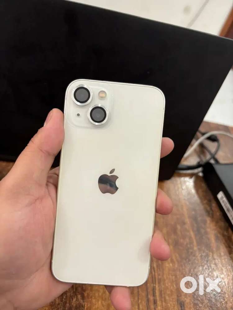Selling my 4 month old I phone 13  with bill and box available
