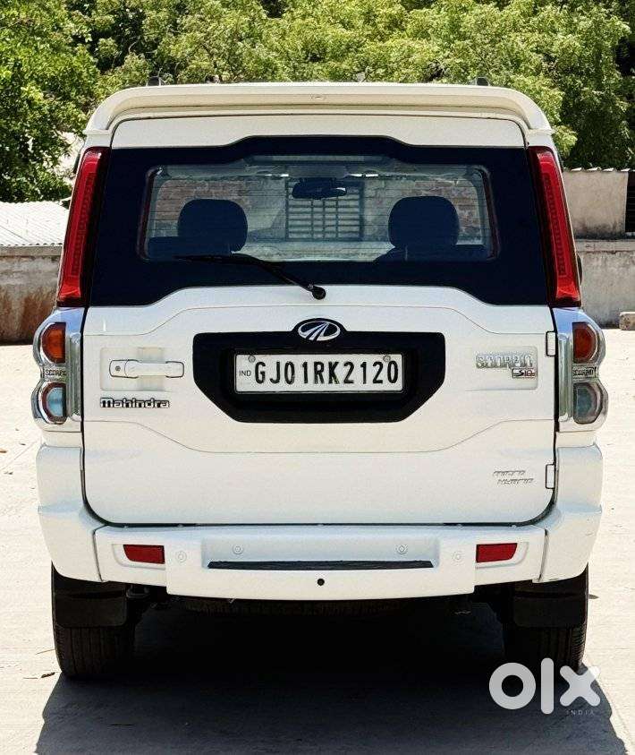Mahindra Scorpio S10, 2015, Diesel
