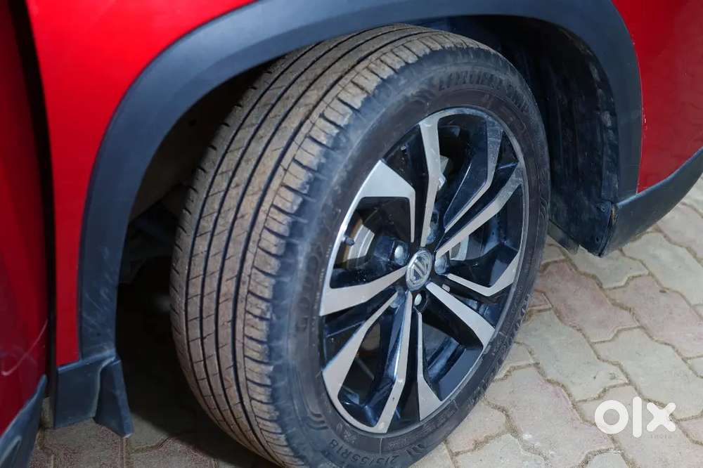 Mg Hector Plus 2024 Adas 2 Petrol Automatic 19600 Km Driven