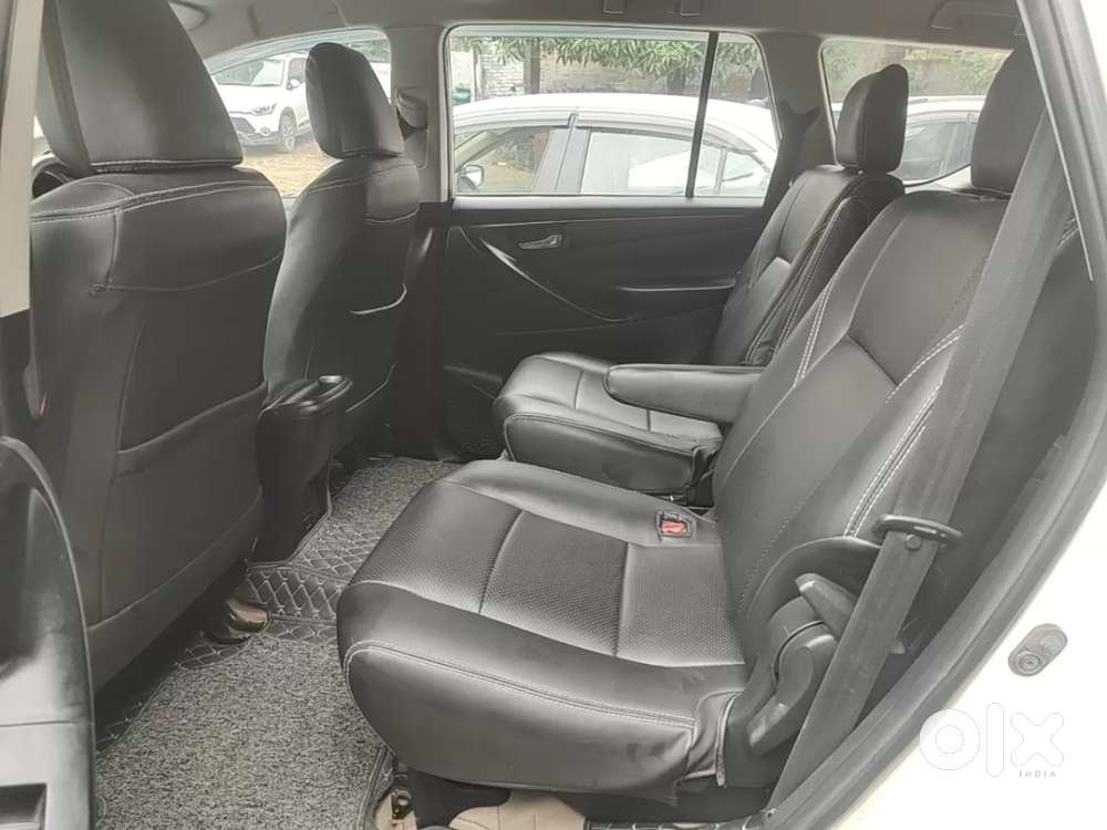 Toyota Innova Crysta 2.4 G Mt 7 Str, 2016, Diesel