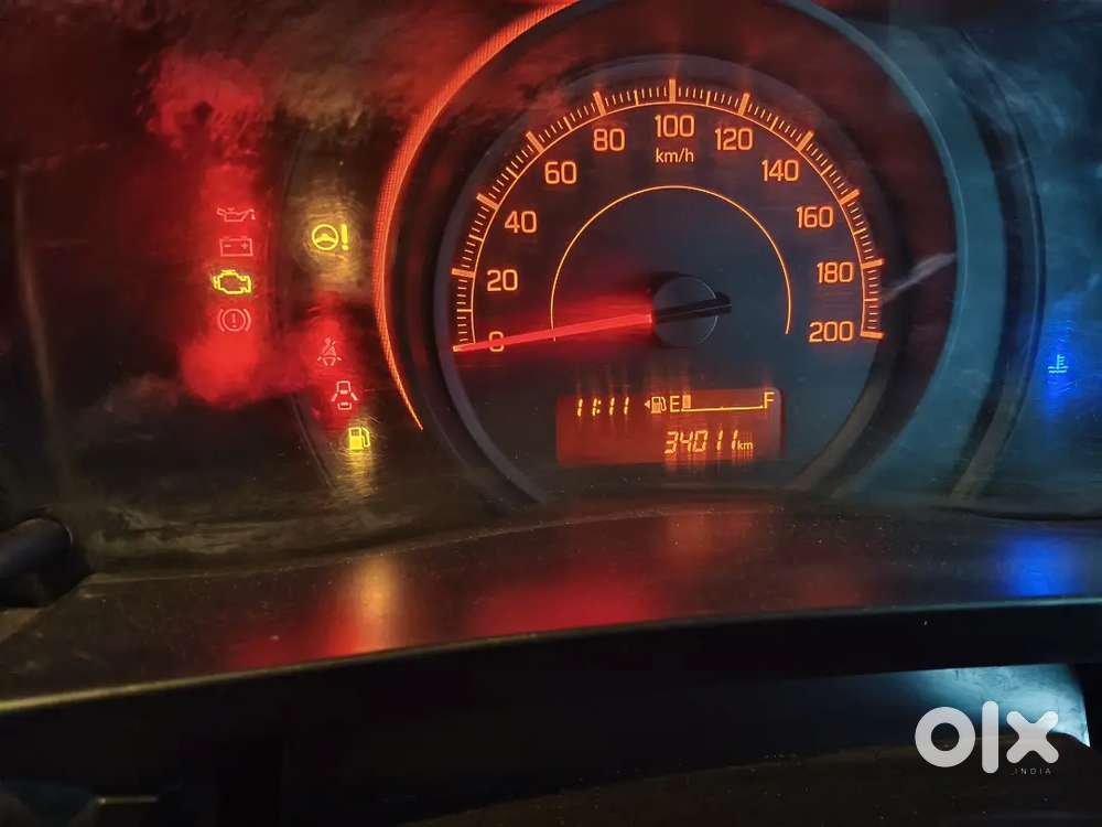 Maruti Suzuki Swift 2020 Petrol 34000 Km Driven
