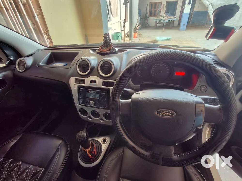 Ford Car Cng Hybrid 2012