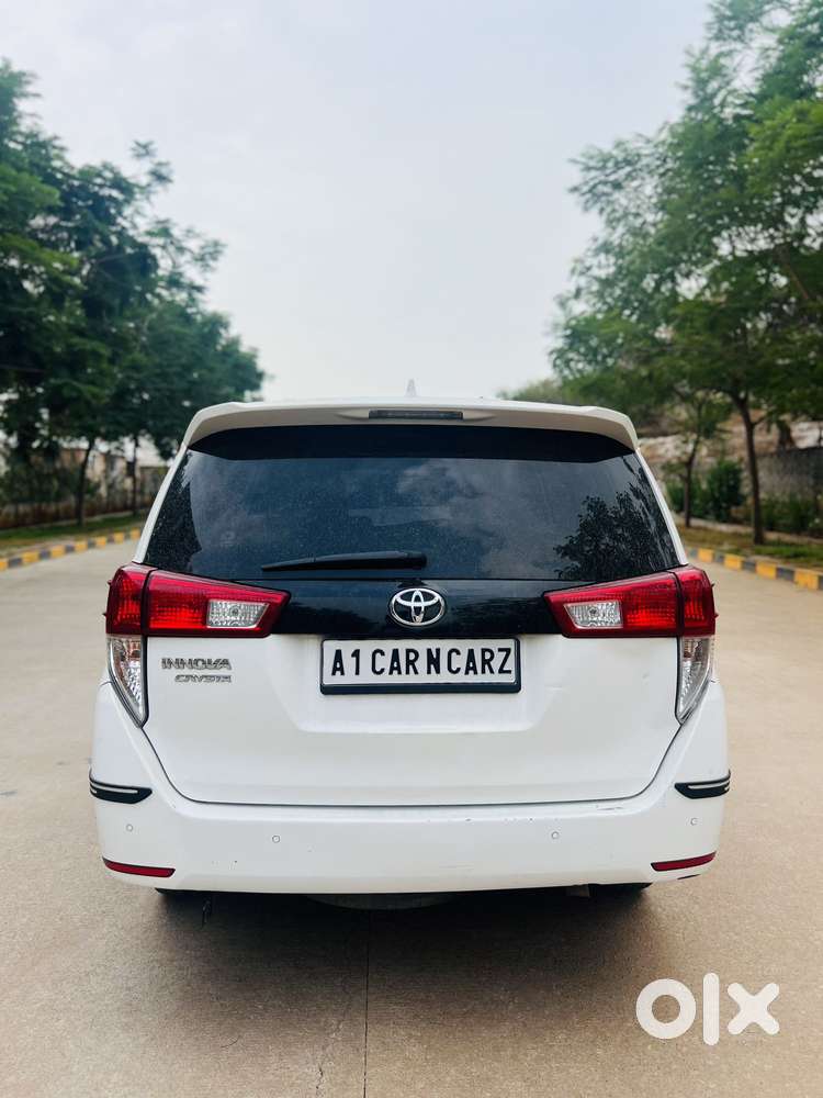 Toyota Innova Crysta 2.4 Gx Mt, 2023, Diesel