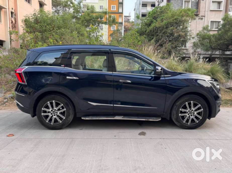 Mahindra Xuv700 2.2 Ax 7 Diesel At Str, 2024, Diesel