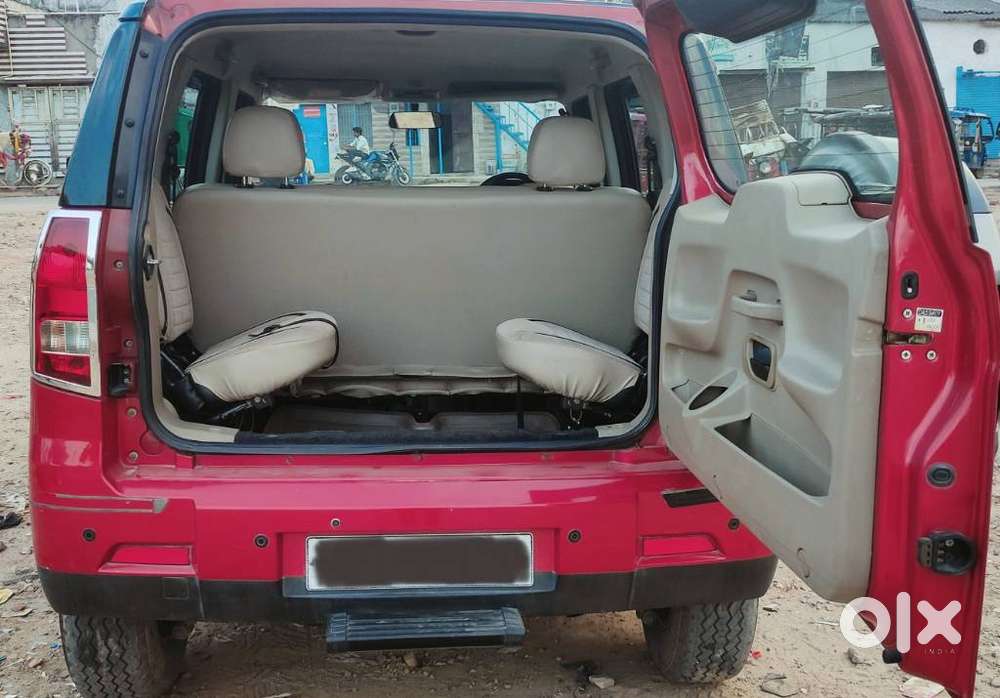 Mahindra Tuv 300 T10, 2018, Diesel
