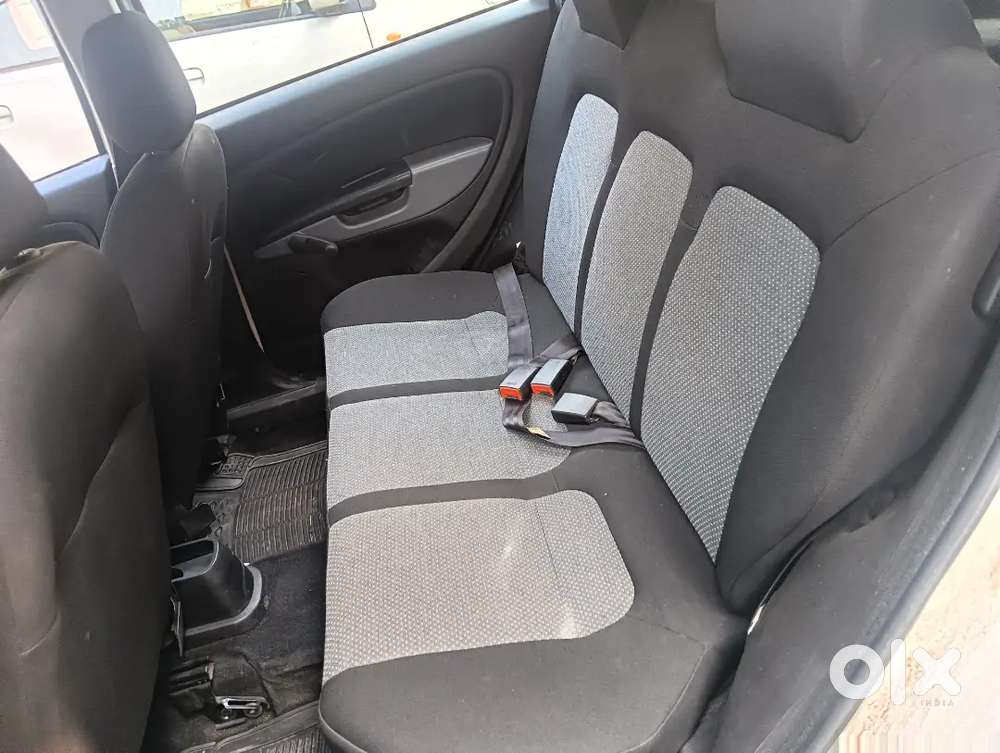 Fiat Punto 2010 Petrol 63000 Km Driven