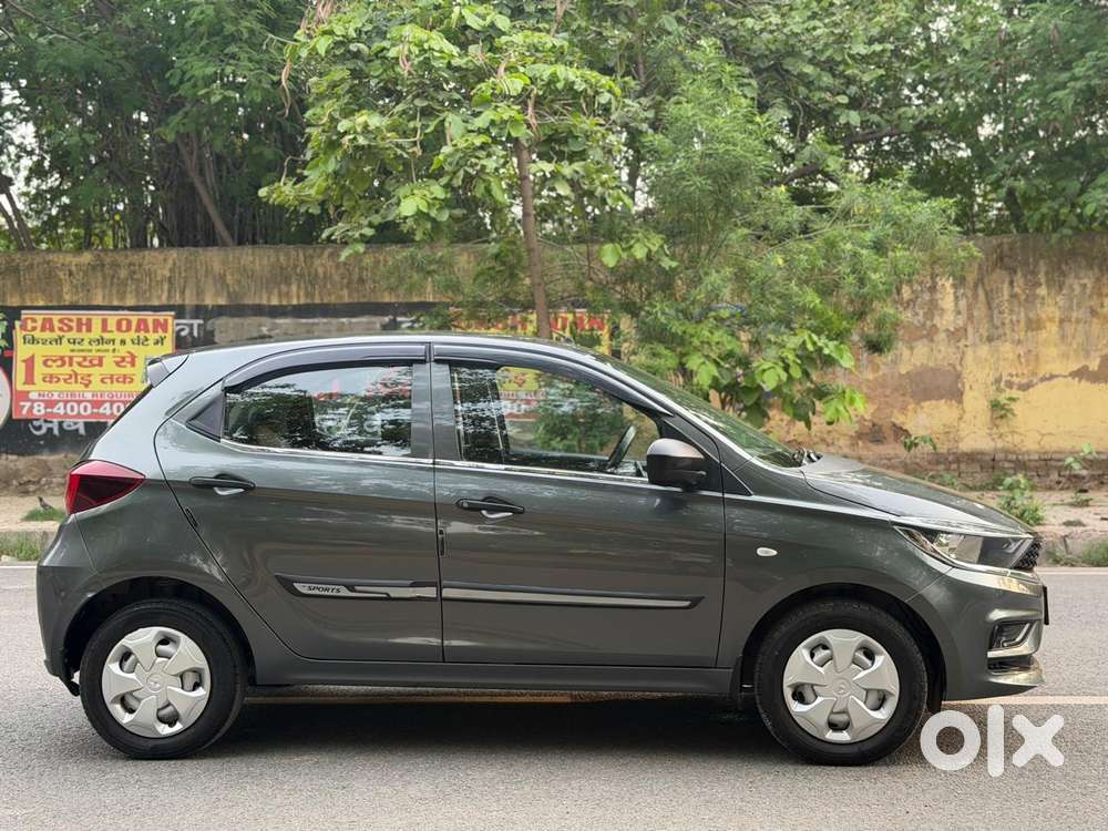 Tata Tiago 1.2 Revotron Xm Cng, 2023, Cng & Hybrids