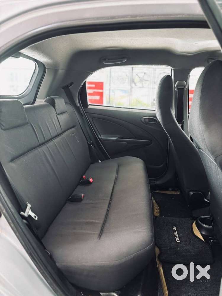 Toyota Etios Liva G, 2012, Petrol