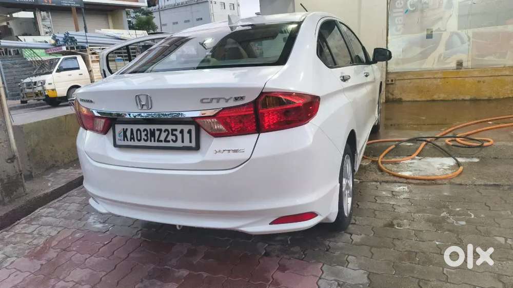 Honda City 2016-2017 Petrol Automatic. 19 + Mileage