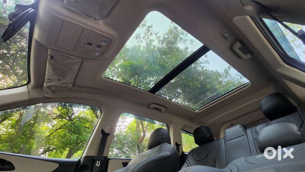 Mahindra Xuv700 2.0 Ax 5 Petrol At Str, 2022, Petrol