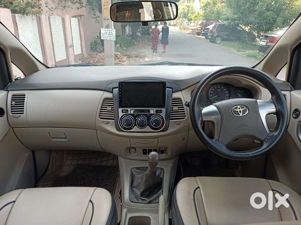 Toyota Innova 2.5 G (diesel) 8 Seater, 2014, Diesel