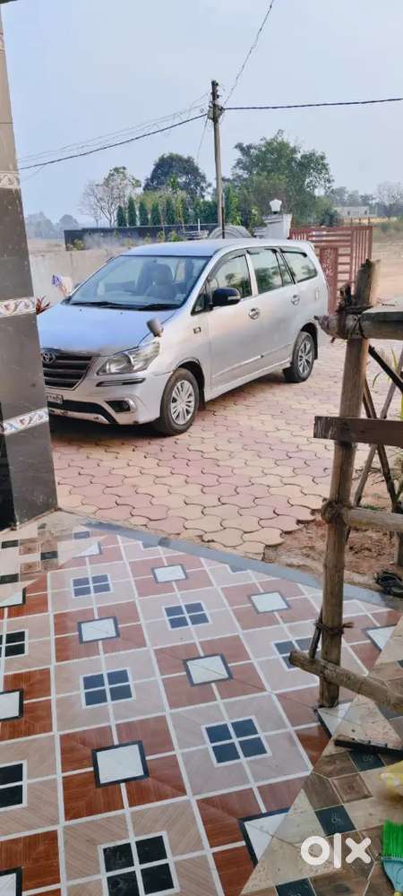 Toyota Innova Model  2015 Urgent Sell Contact Kriye Jisko Lena Hai