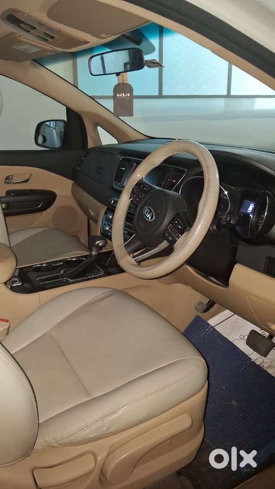 Kia Carnival Premium, 2021, Diesel